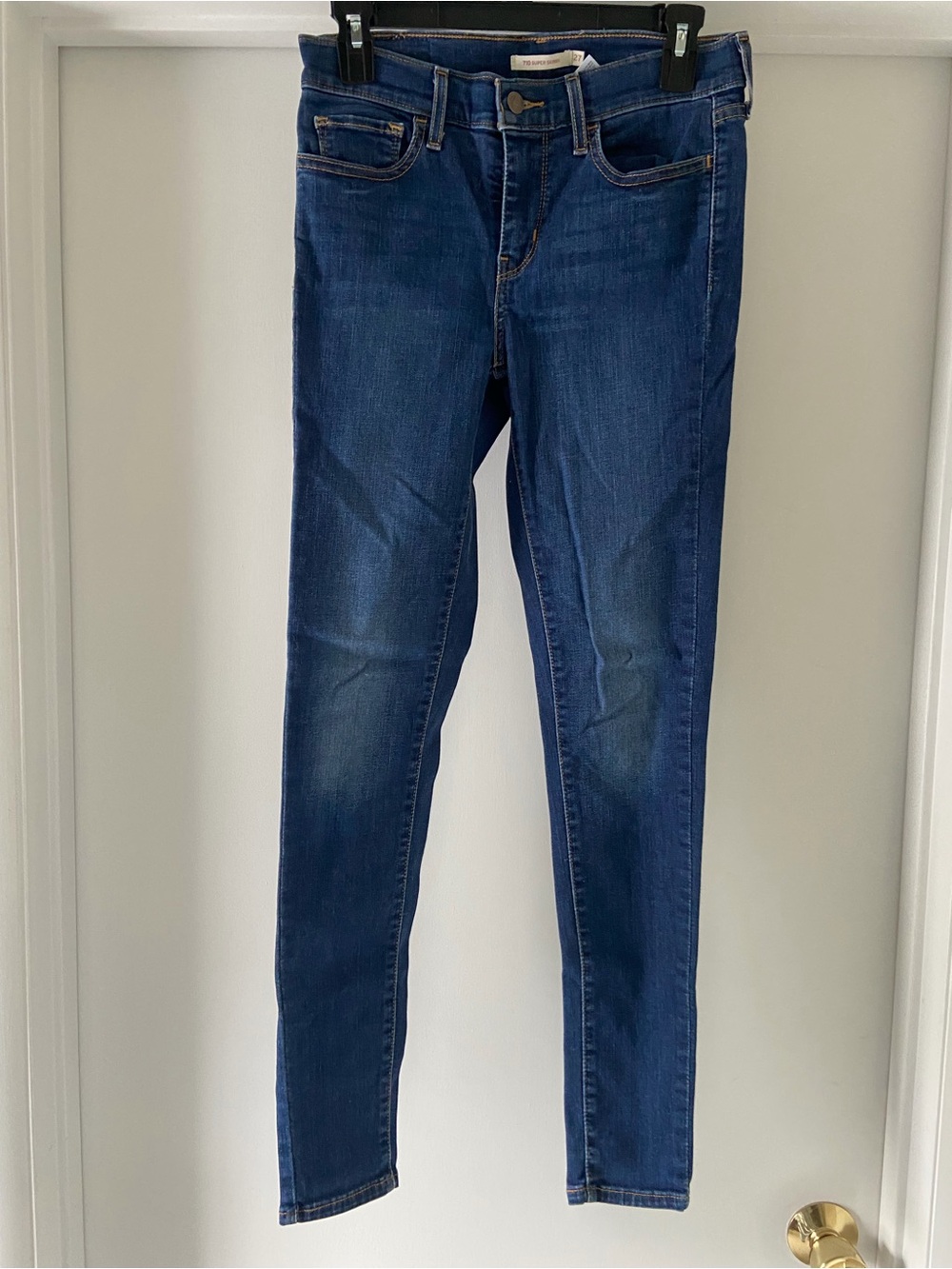 Women’s Dark Blue Skinny Jeans